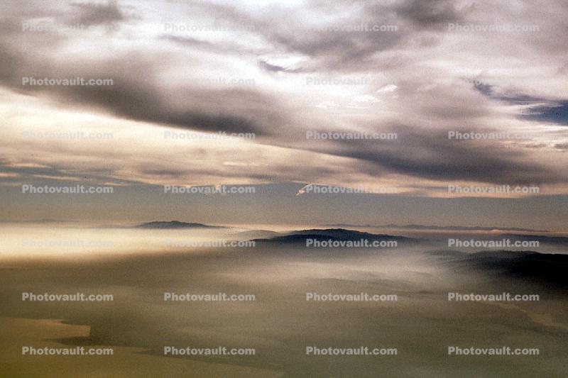 Crystal Springs Reservoir, San Andreas Fault line, Fog, Haze, mountains, hills