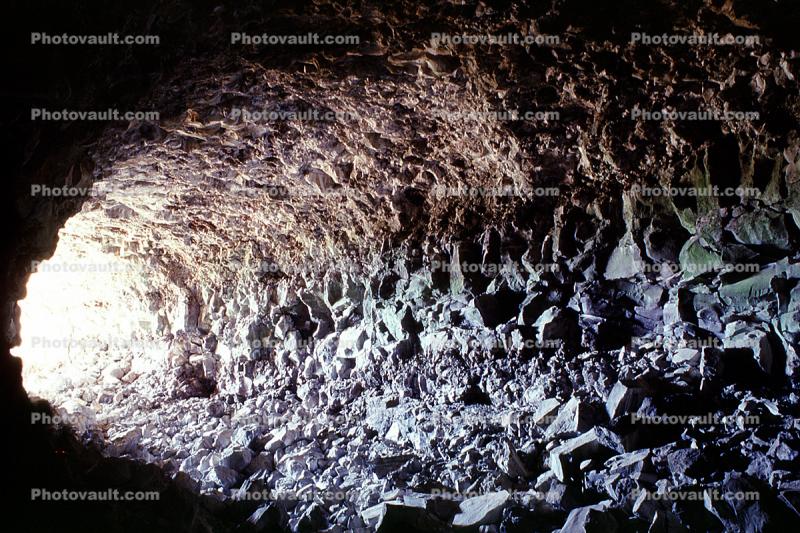Skull Ice Cave, Lava Tube, Lava Formations, underground, cavern, fairy tale land, magma, magmatic