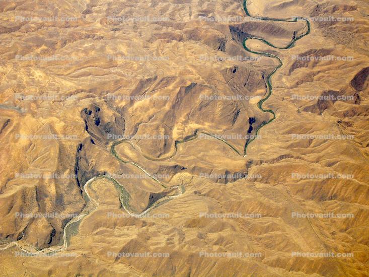 River meandering, Mountains, Fractal Patterns