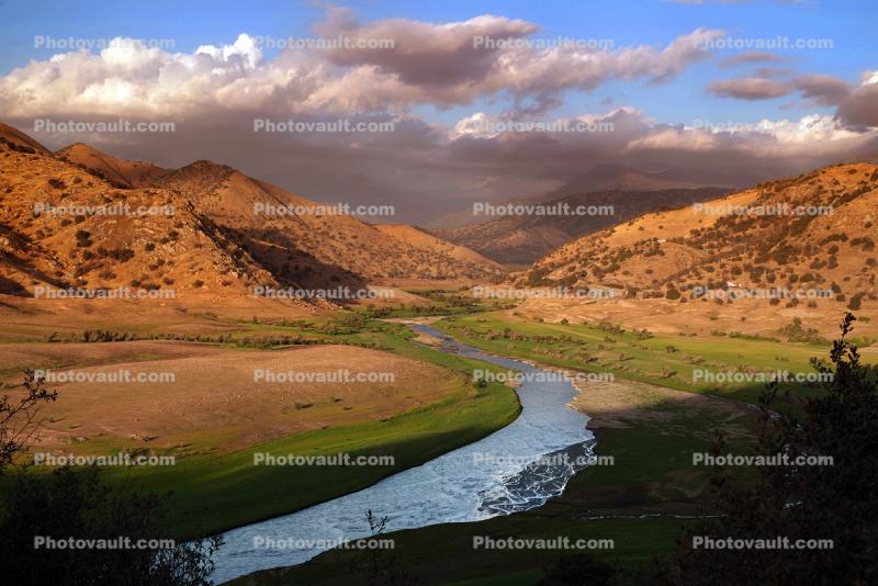Kaweah River, Meadow, Valley, Mountains, Sierra-Nevada, Meander