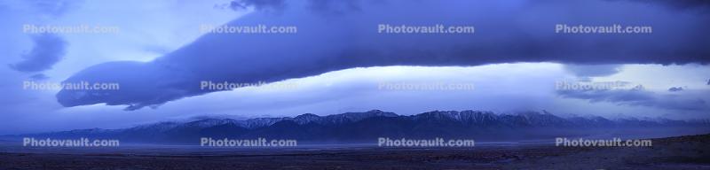 Sierra-Nevada Mountain Range, Owens Valley, Nimbostratus Clouds, Lenticular, Panorama