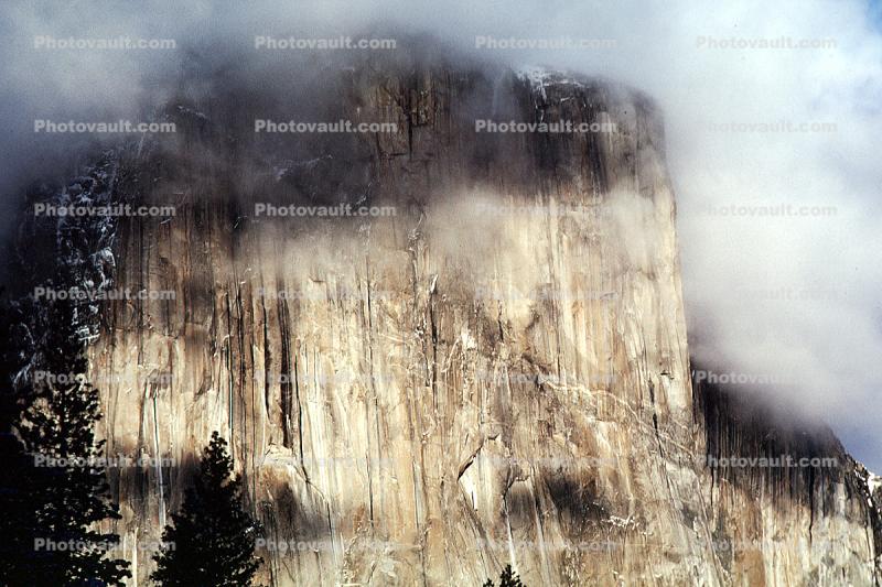 Yosemite Valley in the Winter, El Capitan, Merced River, Winter, Granite Cliff