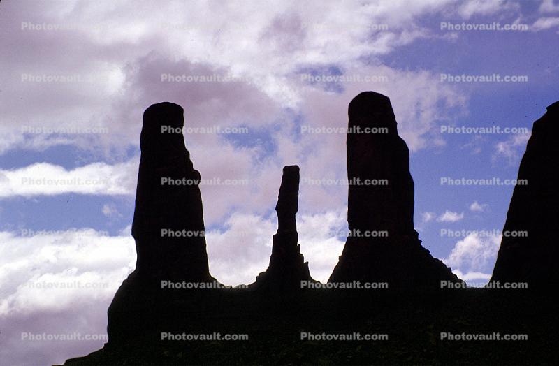 Totem Pole spire, geologic feature, butte, Monument Valley, Arizona