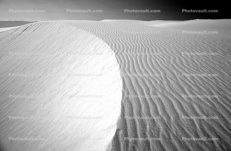 Gentle Curve, Sand Texture, Dunes