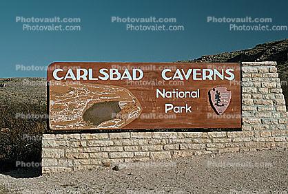 Carlsbad Caverns National Park signage