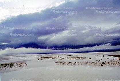 White Sands National Monument, New Mexico, Moody Clouds