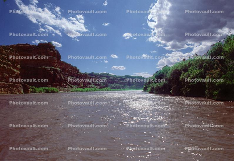 Colorado River, Water, sun glint, clouds