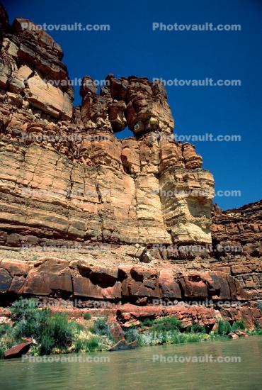 Colorado River, Sandstone Cliff, stratum, strata, layered, Natural Bridge, Arch