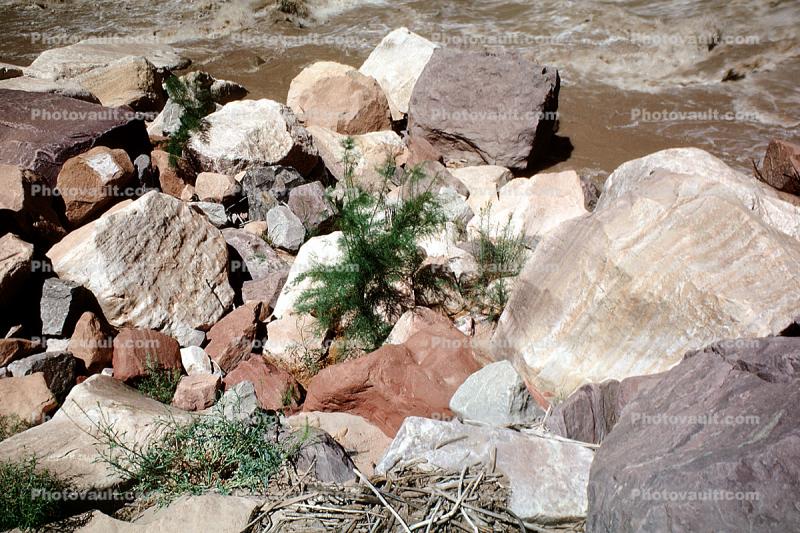 Rocks, Boulders, Colorado River, Canyonlands National Park