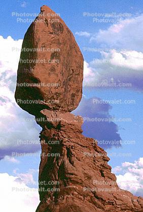 Balance Rock, geoforms, Knob, Clouds, geologic feature, spire, HooDoo, Sandstone