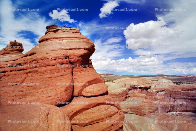 Sandstone Cliff, Strata, layered, sedimentary rock, Pareidolia Face