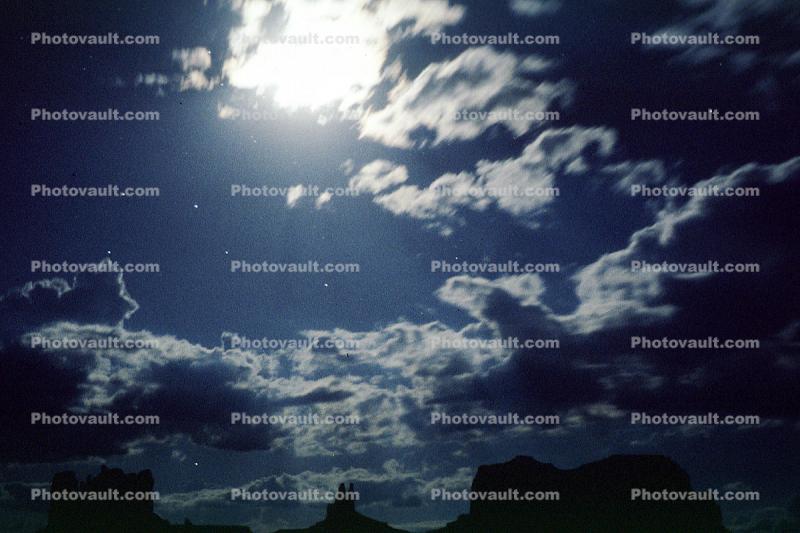 nighttime, moon, Monument Valley, Clouds