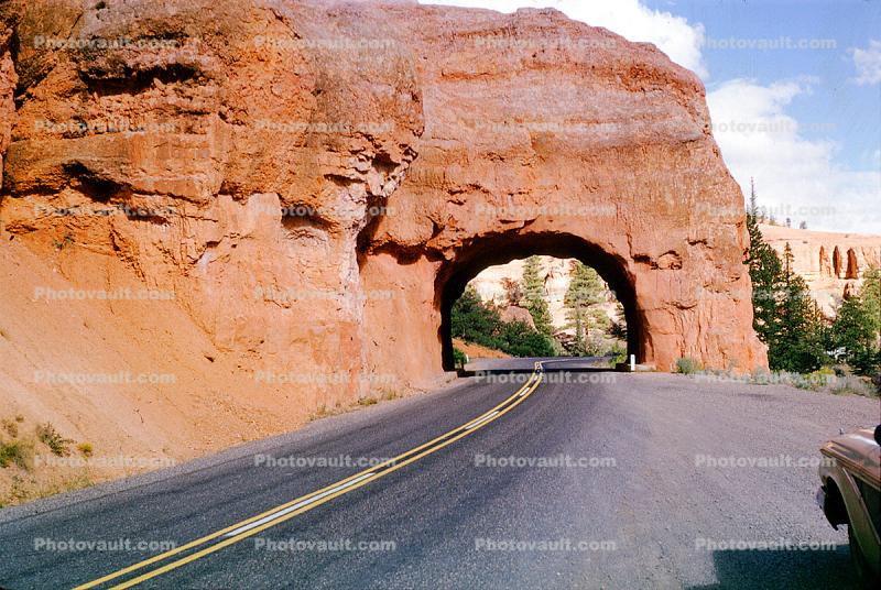Tunnel, Road, highway, near Bryce Canyon