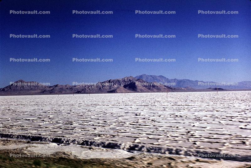 Bonneville Salt Flats, soda lake, water