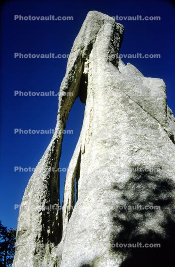 the Needles Eye Rock, Stone, granite formation, Custer State Park, Black Hills, South Dakota