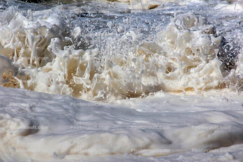 Momentary Water Sculptures, foam, waves