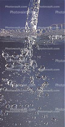 Water Pour, Air Bubbles
