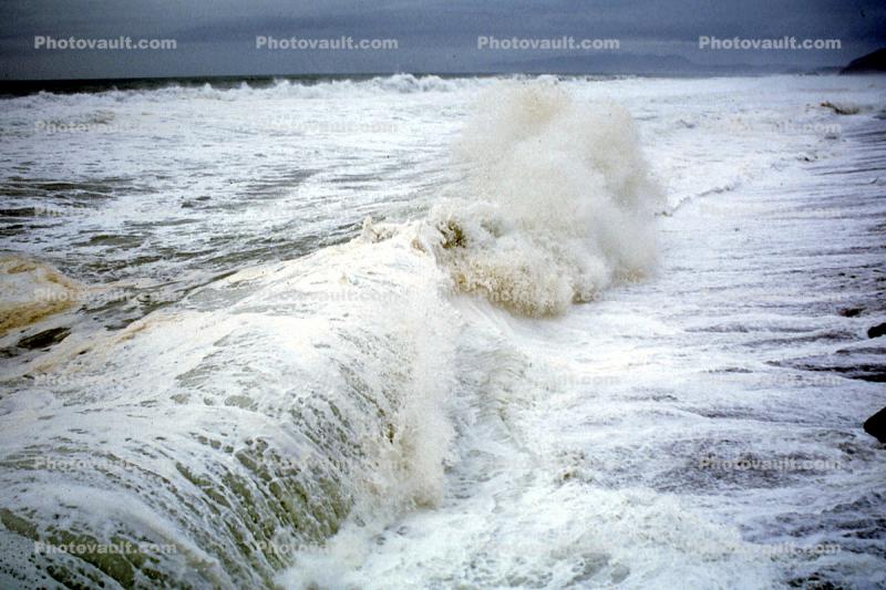 Stormy, Spray, Wave, Ocean, Pacific, Foam, Foamy, Seascape, Water, Pacific Ocean, Wet, Liquid, Seawater, Sea, Rough Ocean, turbulent