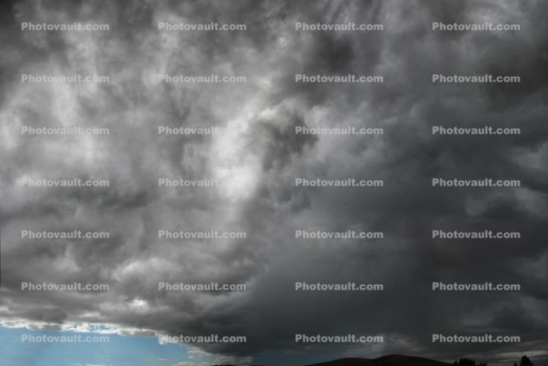Mamatus Clouds, Mean Dark Gray Clouds, Sonoma County California