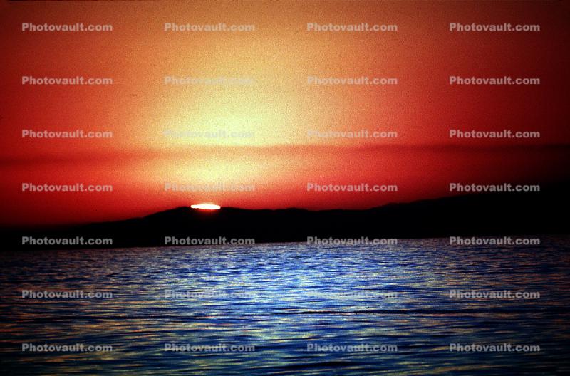 Sunset, Sunclipse, Sun Sliver, Ocean, Blue Water