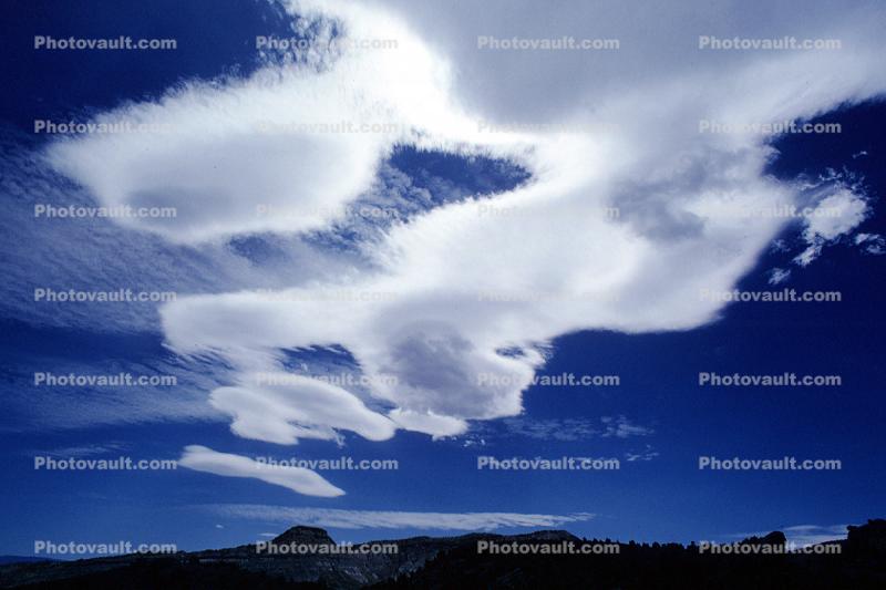 Lenticular Cloud, Daylight, Daytime, Clouds