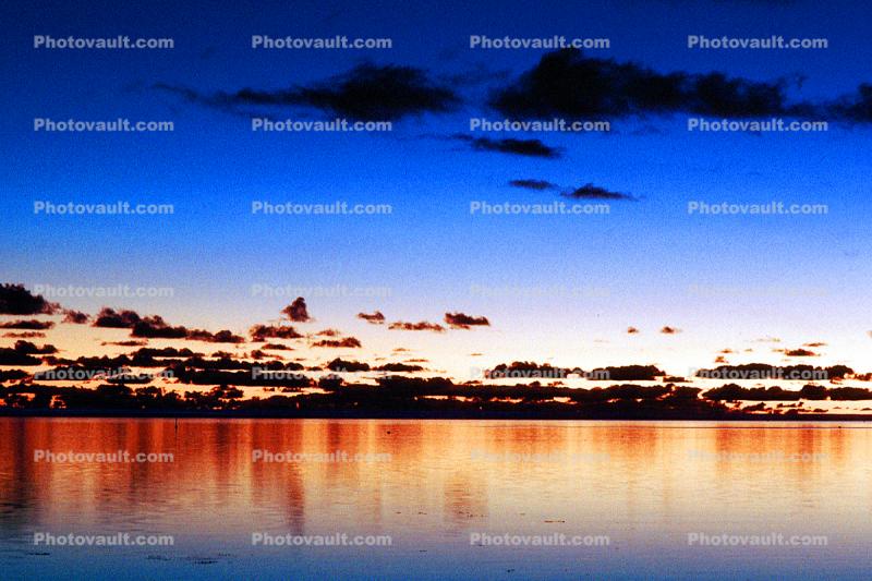 clouds in the magic of sky, Island of Moorea, Tahiti, Sunset, Sunrise, Sunclipse, Sunsight, Dusk, Dawn, Twilight