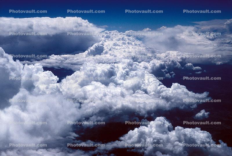 Cumulus Puffs, Cumulonimbus, daytime, daylight