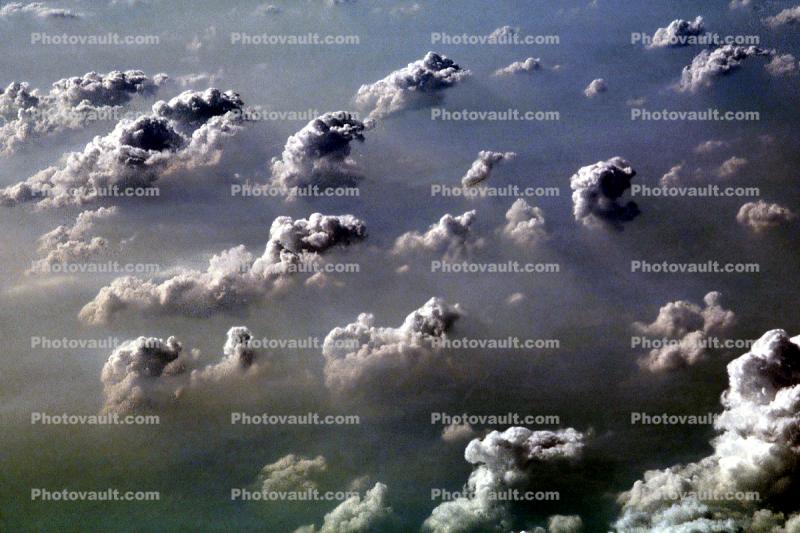 daytime, daylight, cumulus puff clouds