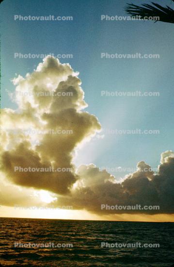 Cumulonimbus cloud, Ocean, Sunset, Sunrise, Sunclipse, Sunsight, ominous