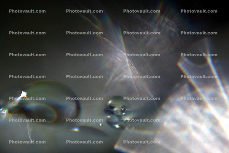 spectral Water Drops on a Leaf, in the morning Dew, waterlens, Watershapes