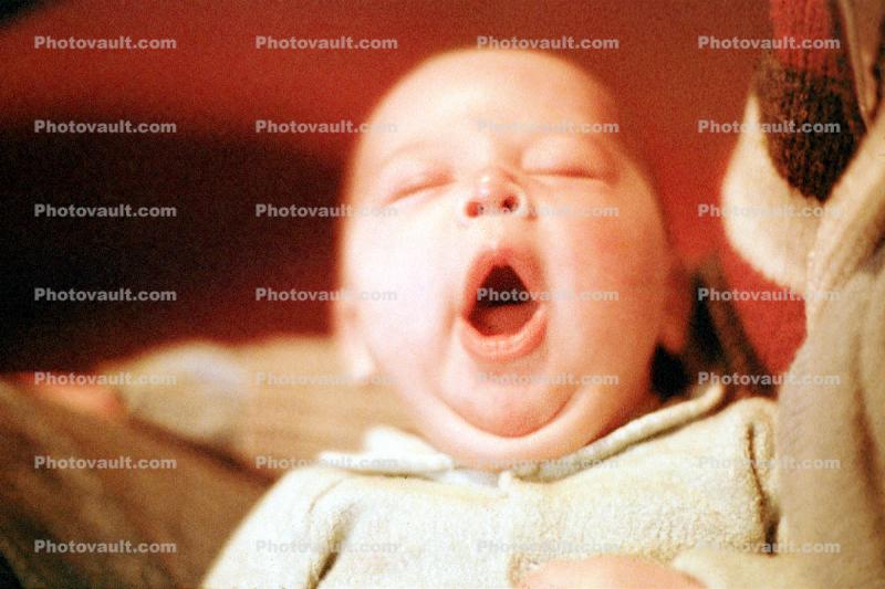 Yawn, newborn