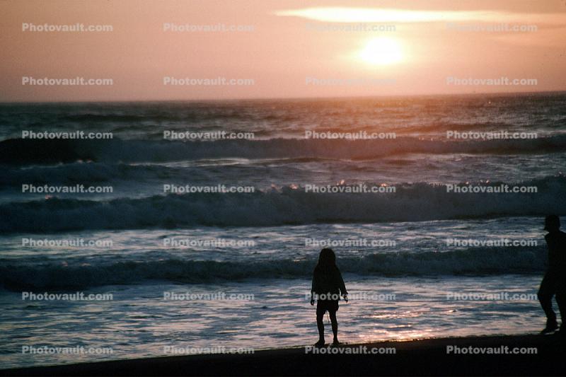 Beach, Pacific Ocean Waves, girl, person, People walking, sand, Pacific Ocean, sunset, waves