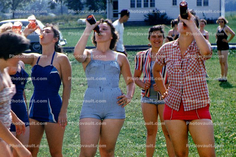 Soft Drink, Smiles, Drinking Cola, Contest, 1950s