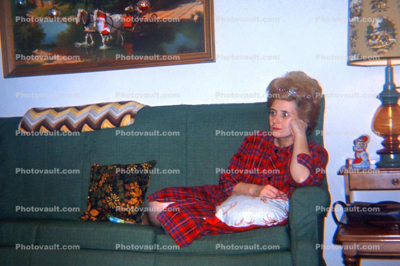 Woman, beehive hairdo, Sofa, Pillow, couch, lamp, 1960s