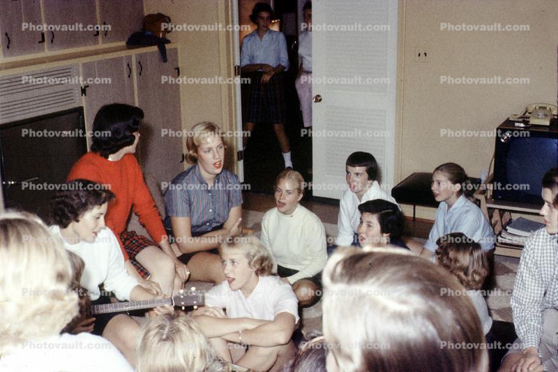 Singing Teenage Girls, 1950s