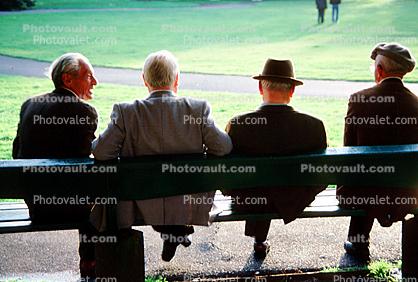 Italian Men, friends, chatting, bench, Washington Square, North-Beach