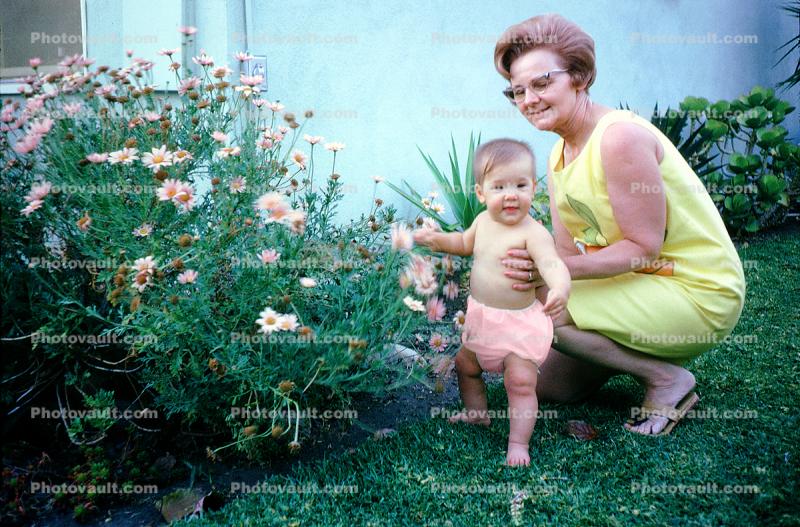 mom, daughter, 1960s