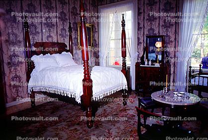 Bed, Post, Rug, Carpet, Lamp, Wallpaper