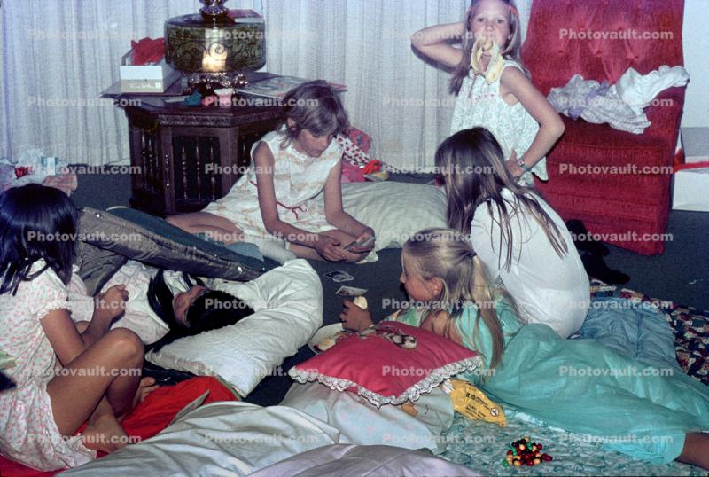 Preteen Girls Slumber Party, Pillows, Goofy, 1970s