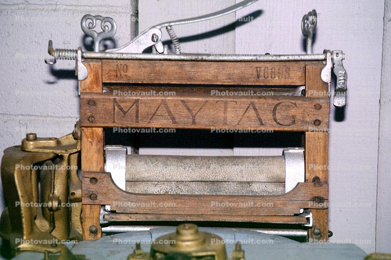 History of the wringer Washing Machine, Maytag