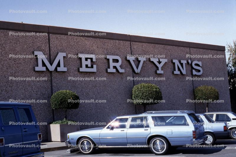 Parking Lot, Cars, Trees, Mervyn's building, store, Shopping Center, mall, signage, 1980s