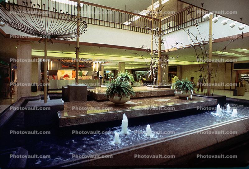 Interior Mall Center, Water Fountain, aquatics, inside, indoors, 1980s