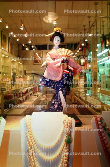 Japanese Fan, woman, kimono, pearl necklace