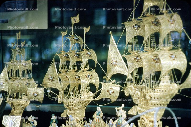 Golden Ships, The Nina, Pinta, and the Santa Maria, Columbus, 1950s