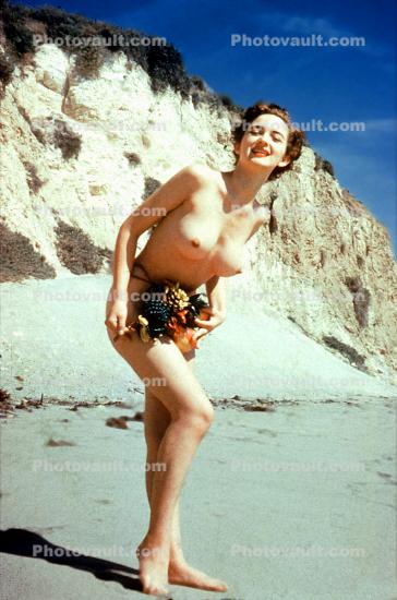 Beach Babe, Barefoot, Pin-up, 1950s