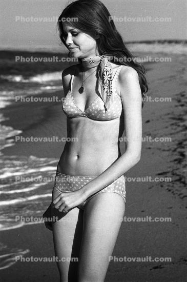 Mod Girl, Beach, Cleavage, Breasts, Polka-Dot Bikini, 1960s