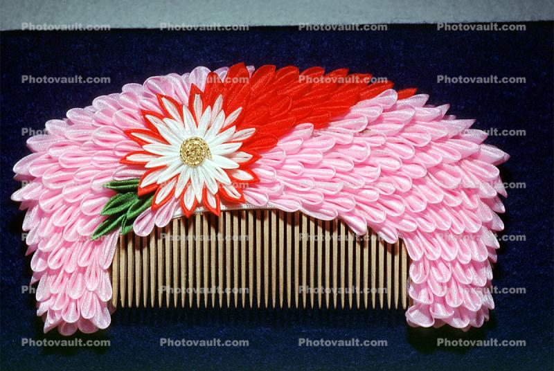 Pink Comb, Japan
