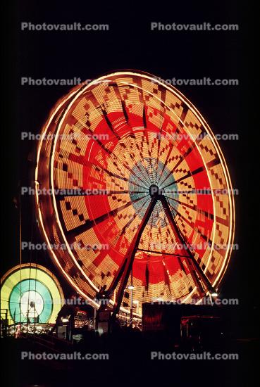 Ferris Wheel at night, turning