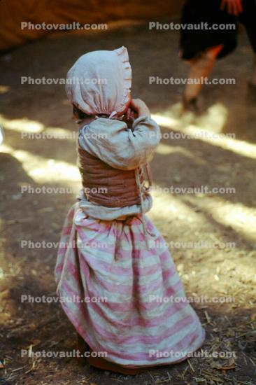 Little girl in a Bonnet
