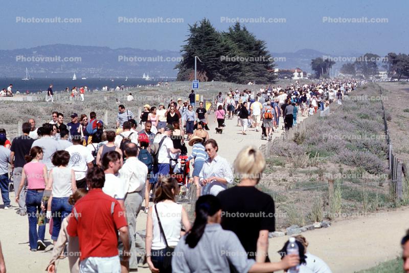 Opening Day Crissy Field, Crowds, walking, people, path, 3rd May 2001